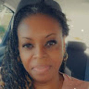 Meet your Posher, Monique